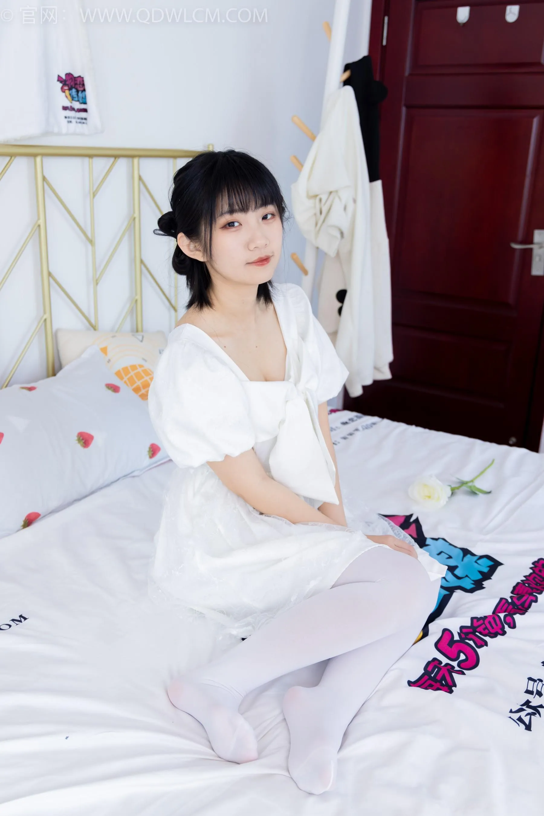物恋传媒 NO.1581 暗月-纯白茉莉 [151P]插图3